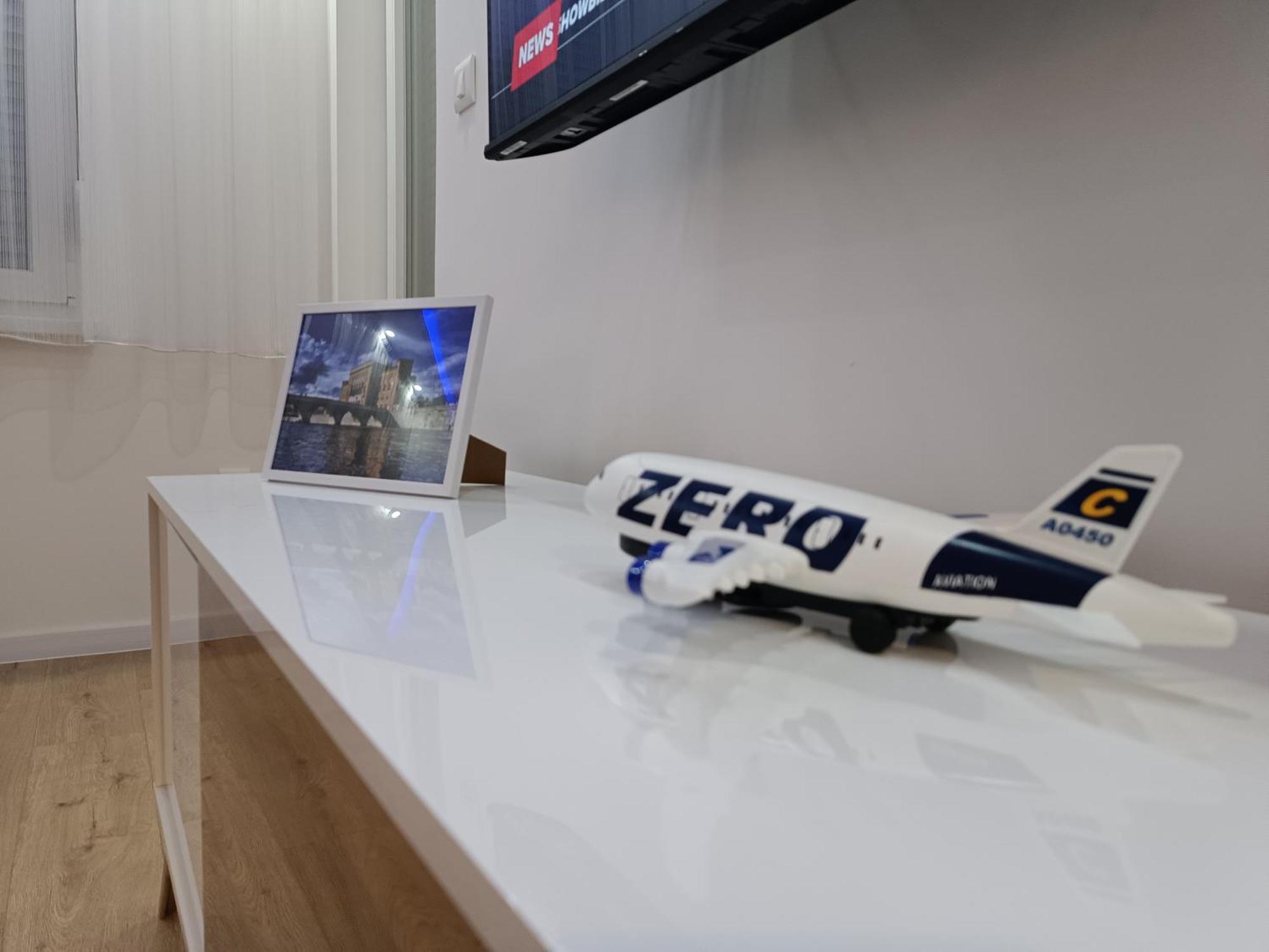 Apartman "Airplane" SJJ Eksteriør bilde