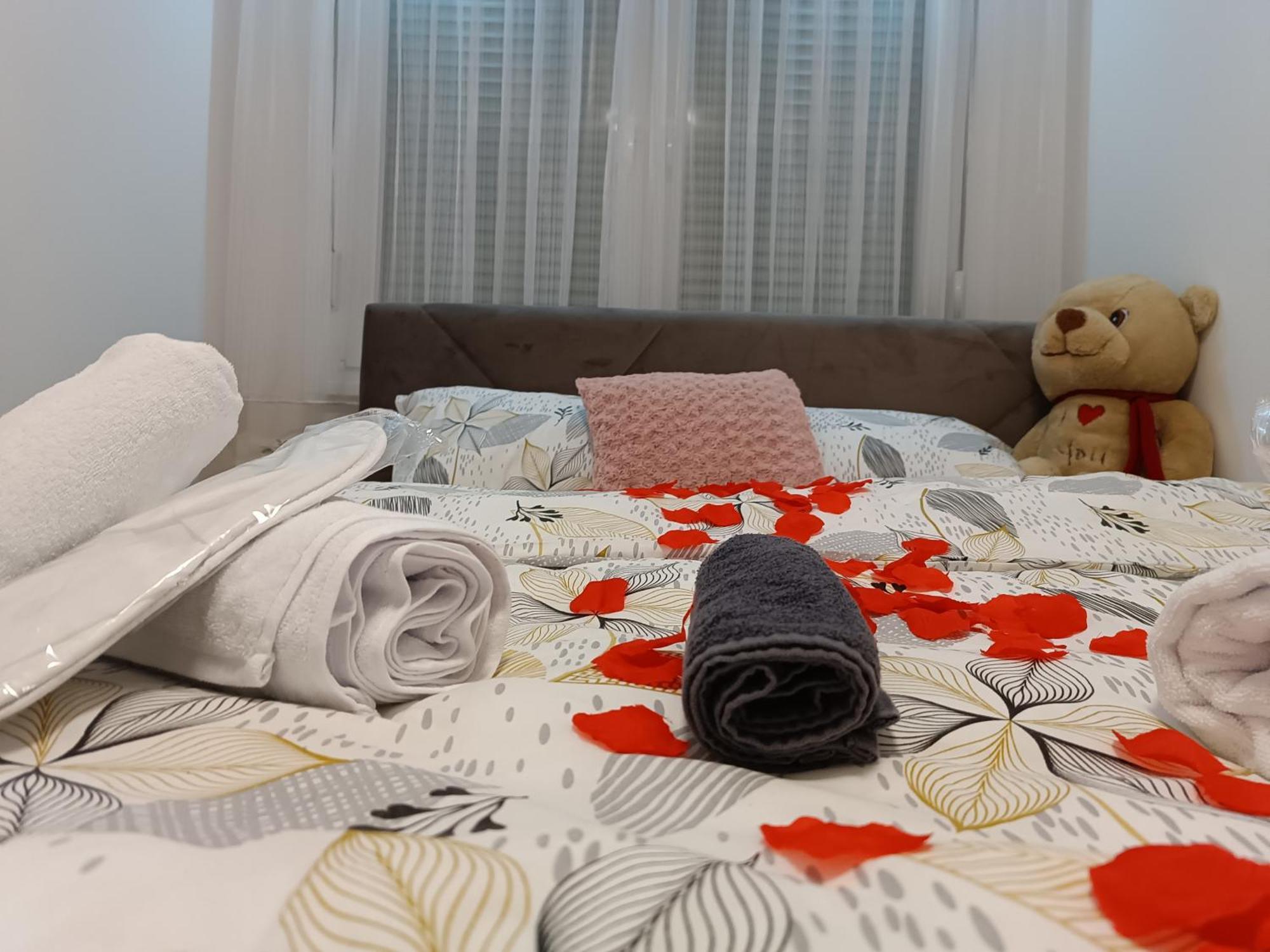 Apartman "Airplane" SJJ Eksteriør bilde